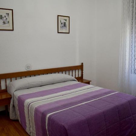 Готель Hostal Oviedo Леон Екстер'єр фото