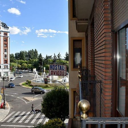Готель Hostal Oviedo Леон Екстер'єр фото